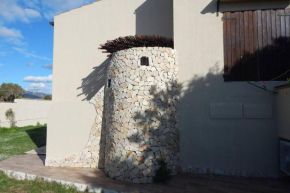 Villa Jasmine, 100 mt dalla spiagga, Baccumandara, Geremeas